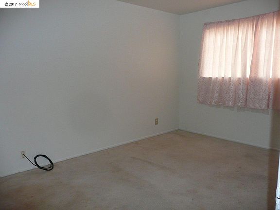 4th image of 2854 Maricopa Ave