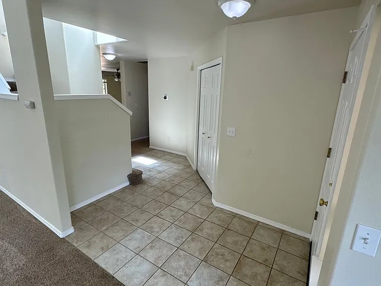 4997 SW Roseberry St — Photo 2