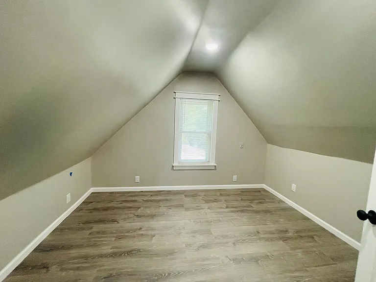 9809 Baltic Rd — Photo 28
