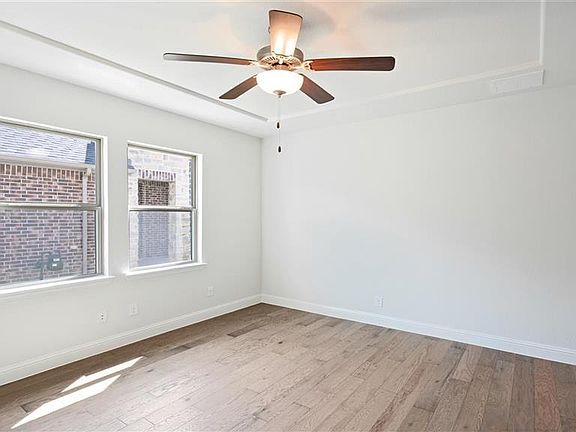 4th image of 3113 Grayslick Ave