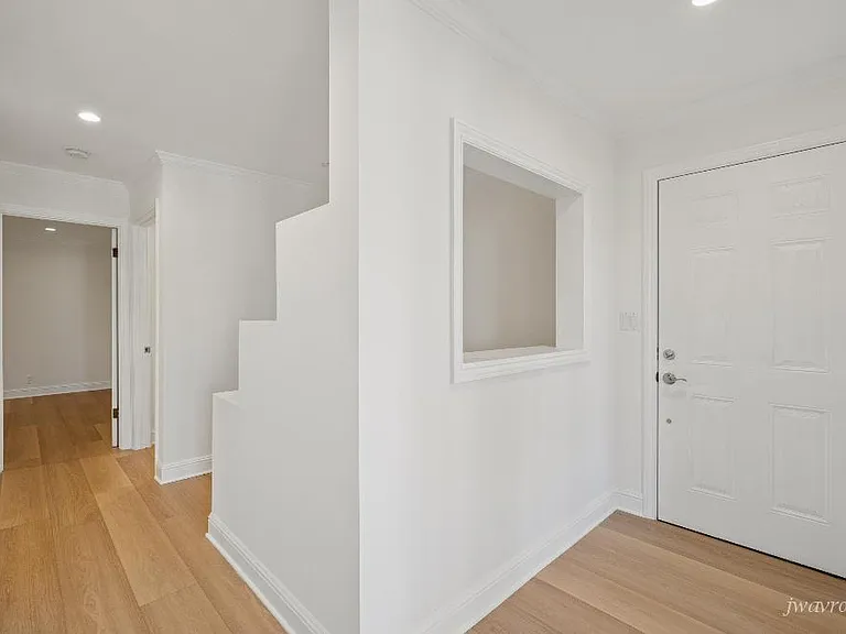 2714 Noriega St — Photo 9