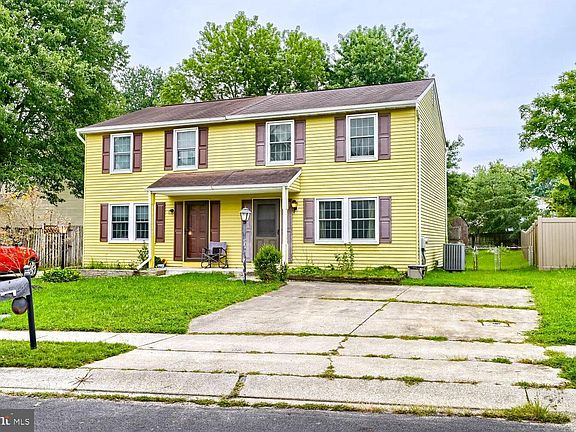 2nd image of 7997 Woodhall Dr