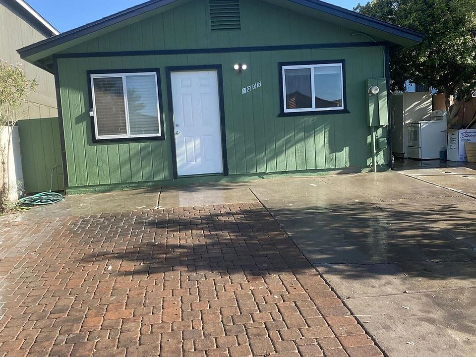 1st image of 1005 E Romley Ave