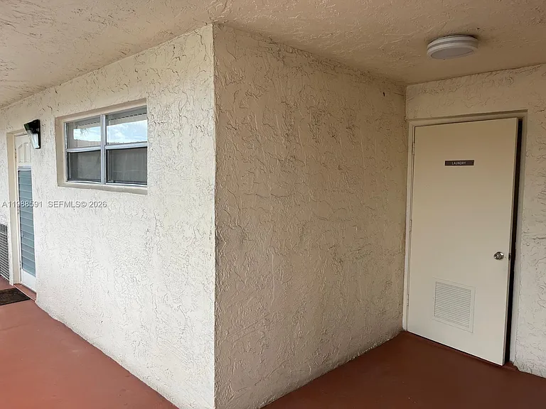 361 S Hollybrook Dr #206 — Photo 8