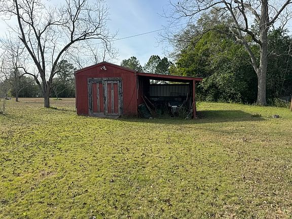 3rd image of 5751 Walden Dr