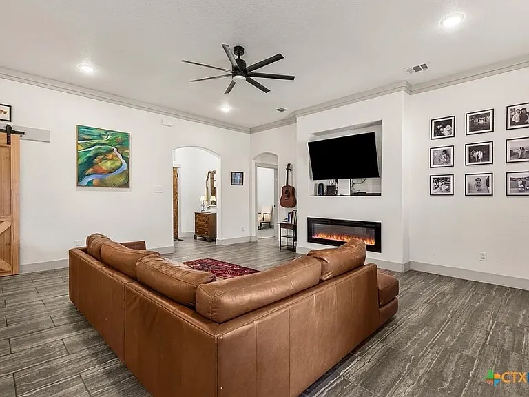 2518 Inca Dove Dr — Photo 2