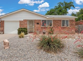 5919 Lucca Ave SW, Albuquerque, NM 87121