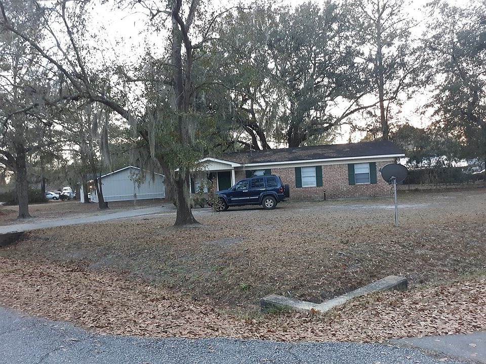 2nd image of 621 Maxwell St