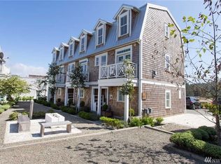 29 Laurel Ln, Pacific Beach, WA 98571