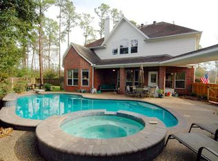 1004 Oak Park Ln, Friendswood, TX 77546