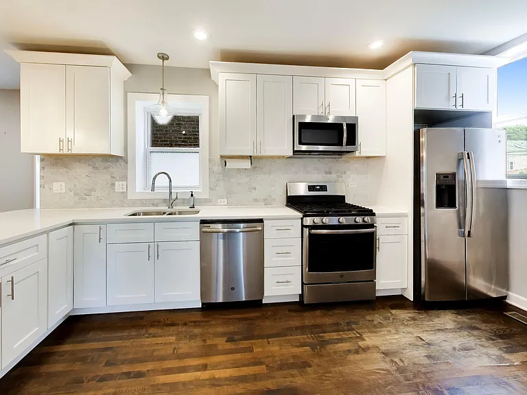 3313 N Kenneth Ave #1 — Photo 5