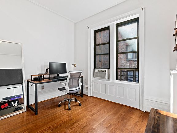 4th image of 504 W 111th St APT 44