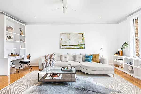 Sold by Compass | media 2