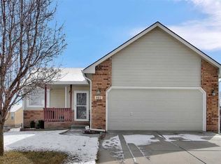 822 S Bedford Ct, Wichita, KS 67207