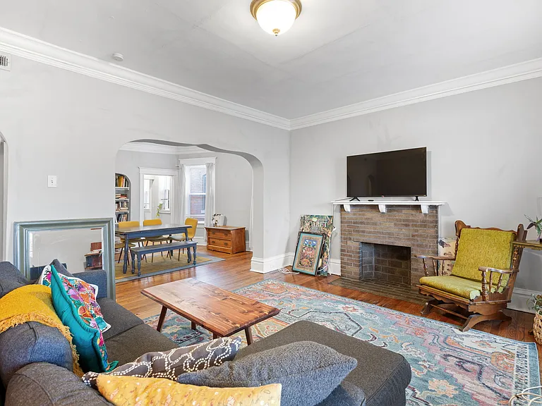 6128 Waterman Blvd — Photo 4
