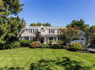 37 Connelly Rd, Huntington, NY 11743