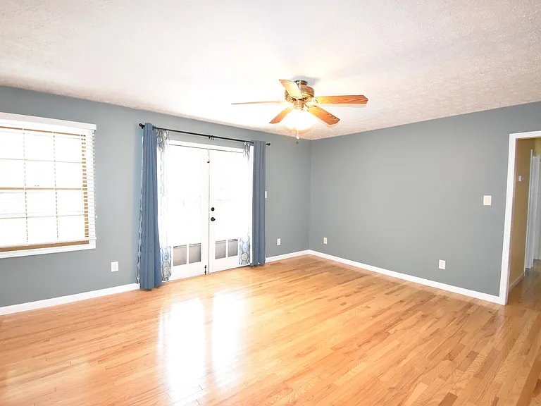333 McFadyen Dr — Photo 4