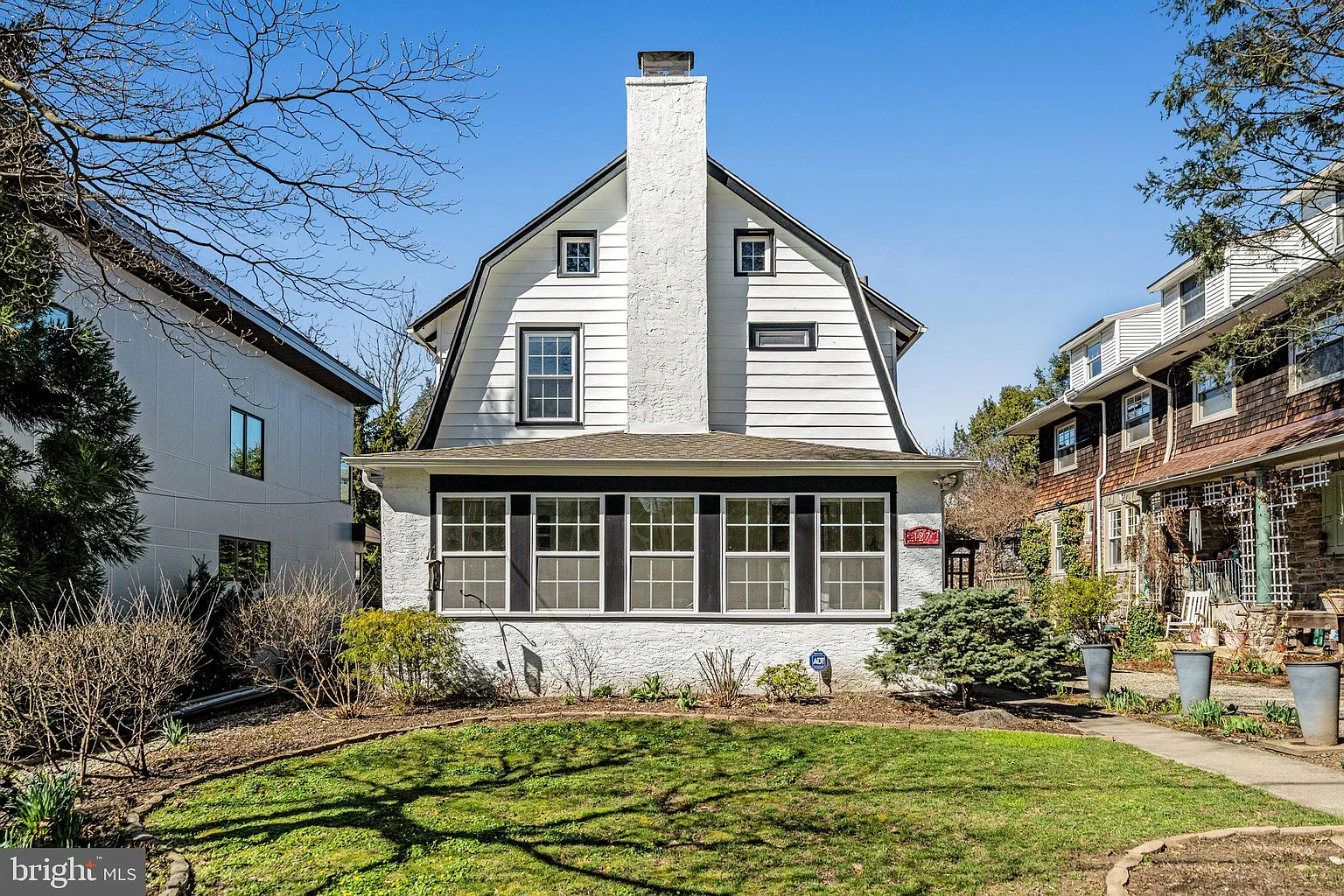 127 Merion Ave photo 1