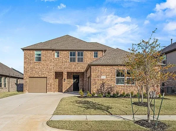 915 Crossvine Dr, Mansfield, TX