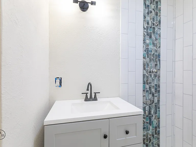2318 May Ln — Photo 3