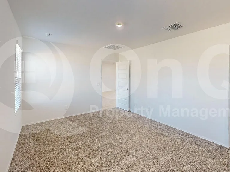4069 E Market St — Photo 9