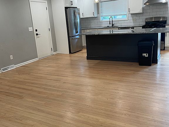 2nd image of 10519 Westbrooke Dr