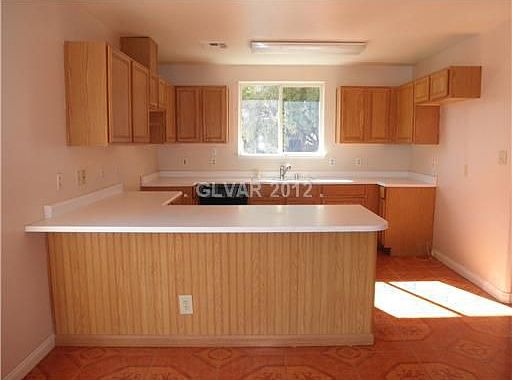 5th image of 4785 E Boston Ave
