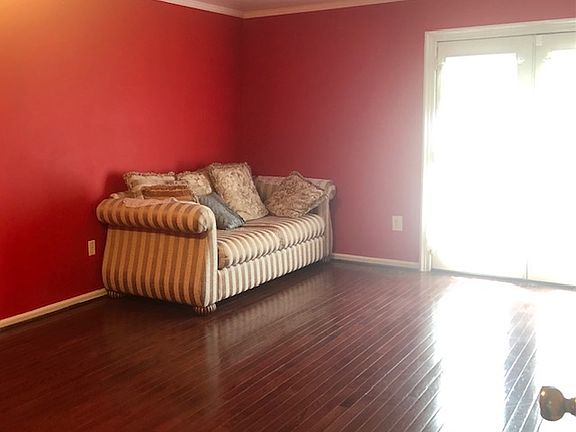3rd image of 20418 Summersong Ln