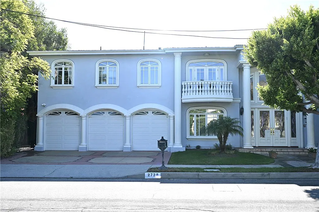 6 bed, 6119 sqft, $25,000 — Photo 1