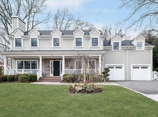 6 Glamford Ave, Port Washington, NY 11050