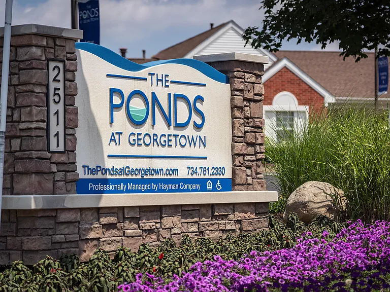 Ponds at Georgetown Apartments — Photo 17
