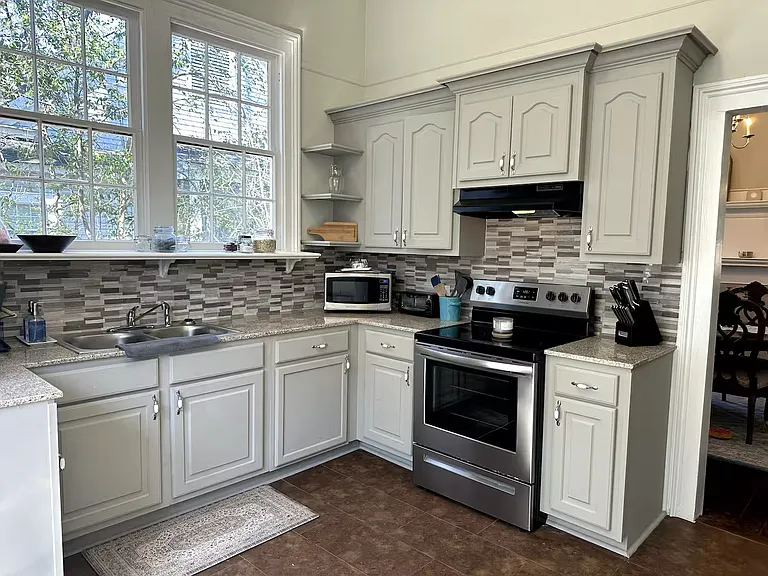 8 Warren St — Photo 10