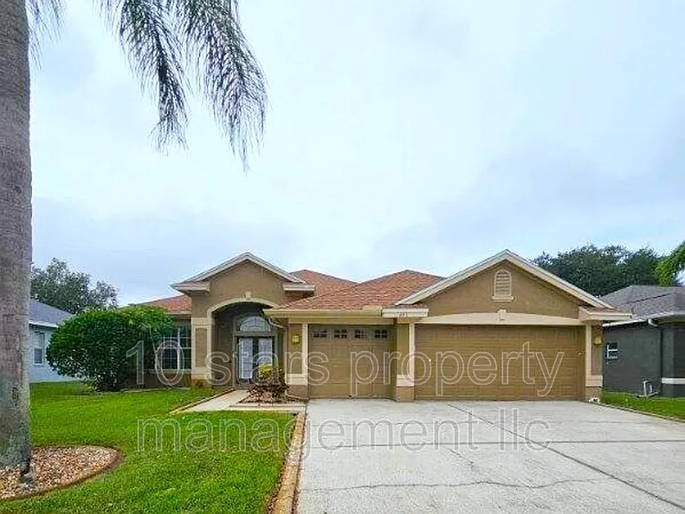 442 Knight Dr — Photo 3