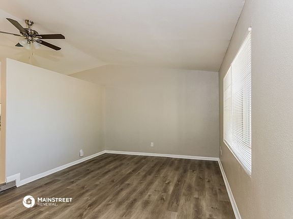 5th image of 2299 SE Glover St