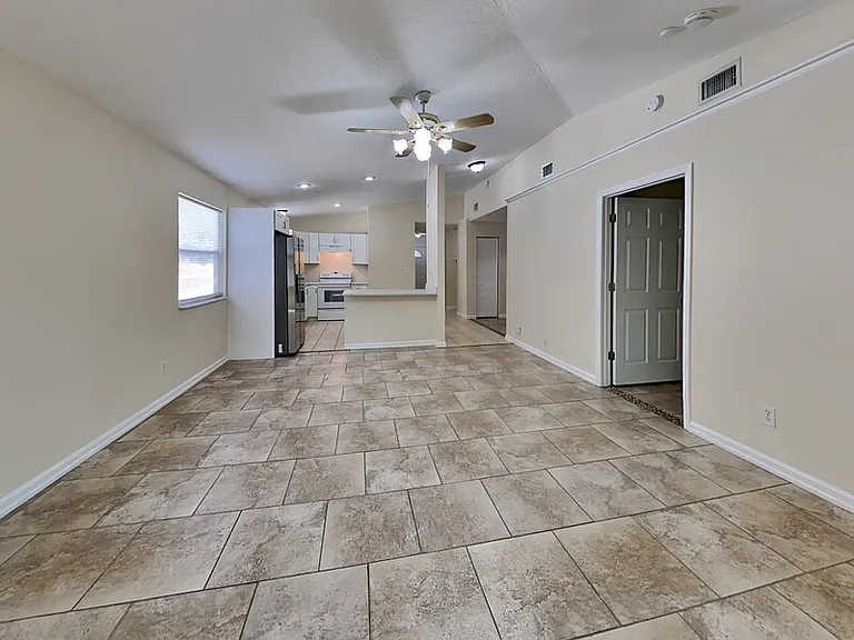 155 Plain View Dr #B — Photo 6