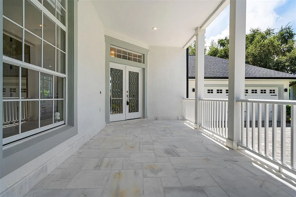 5 bed, 4.5 bath, 3058 sqft, $10,000 — Photo 3