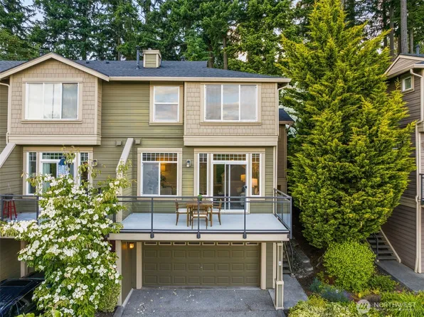 23300 SE Black Nugget Road #E6, Issaquah, WA 98029