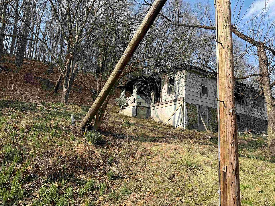 1st image of 10 Thorne Ave