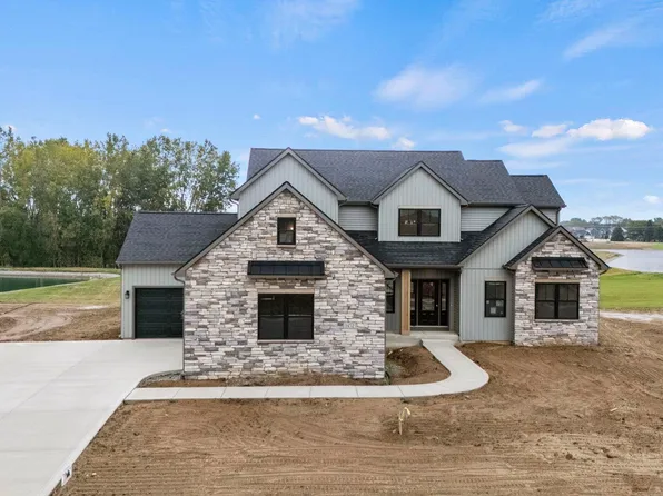 1452 Pyke Grove Pass, Huntertown, IN 46748