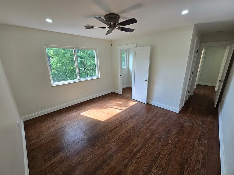 6305 Englewood Ave #4 — Photo 24