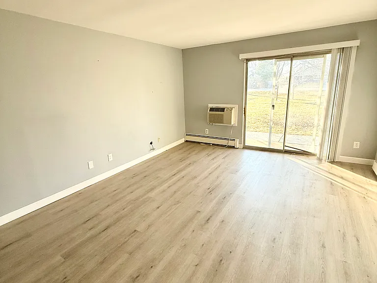 1455-1465 Sheridan Rd #2 — Photo 2