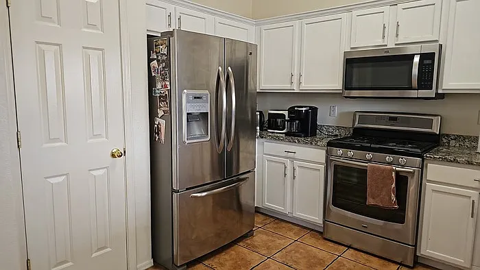 2174 W Roundwood Pl — Photo 17