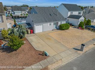75 Top Sail Ct, Bayville, NJ 08721