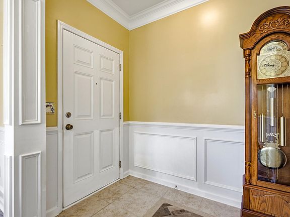 3rd image of 112 Barons Bluff Dr.