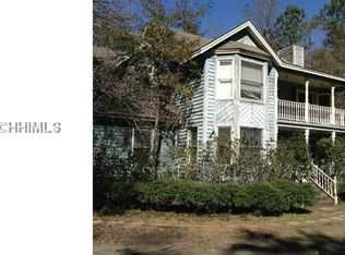 12 Palmetto Beach Ln, Bluffton, SC 29910