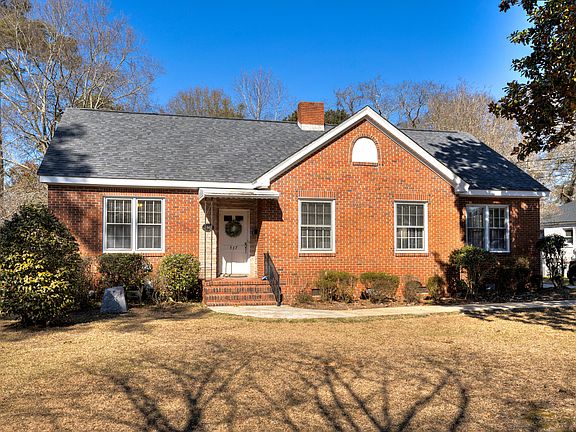 2nd image of 537 W Calhoun St