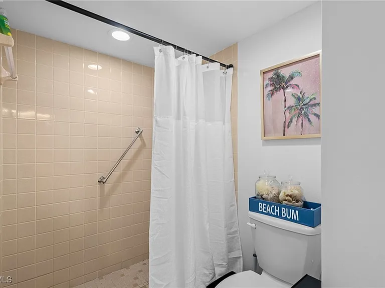 9415 Gulf Shore Dr #501 — Photo 22