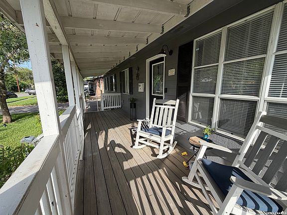 5th image of 510 N MEADOWLANE DR
