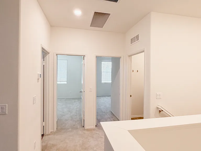 30422 Town Square Dr — Photo 16