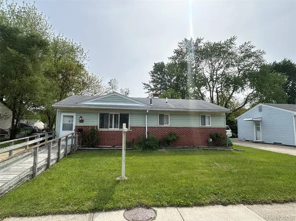 12439 Clinton River Rd, Sterling Heights, MI 48313